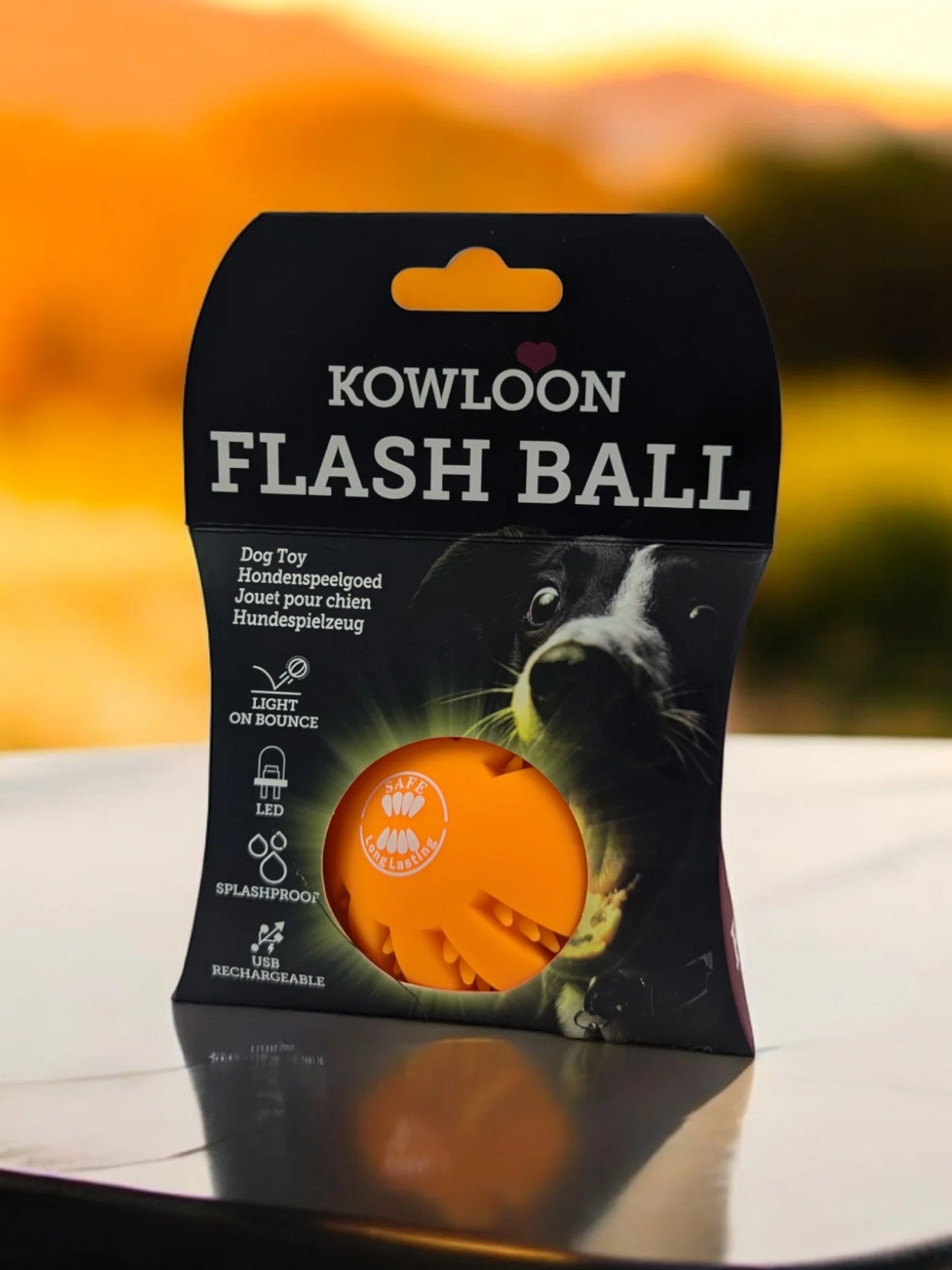 Kowloon flashing ball