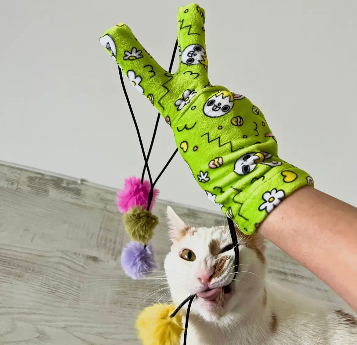 Mymeow Magic Glove, Cat Teaser Toy